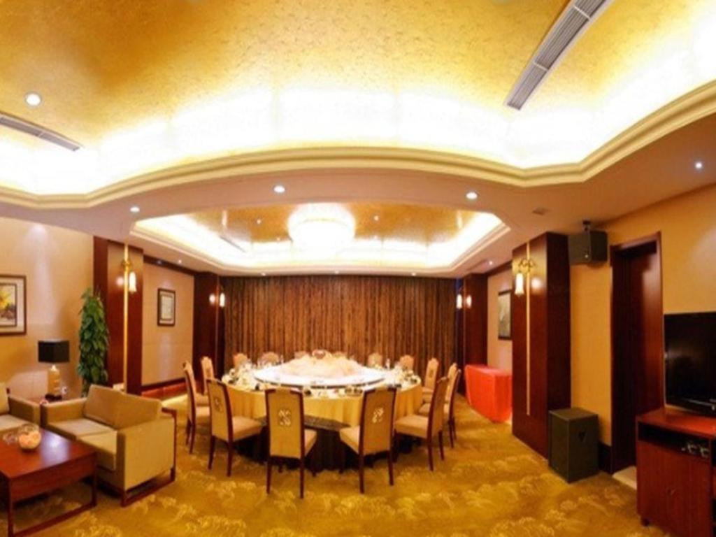 라마다 플라자 선양 시티센터 외부 사진